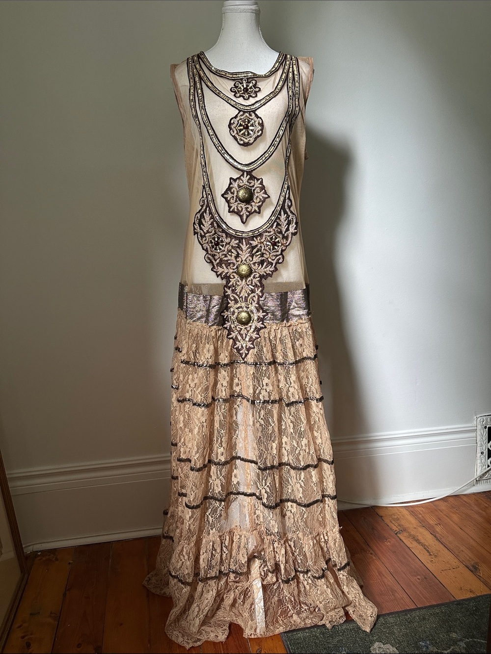 SARA UAE Brown Sheer Drop Waist Lace Tiered Sleeveless 1920s Costume Dress Small